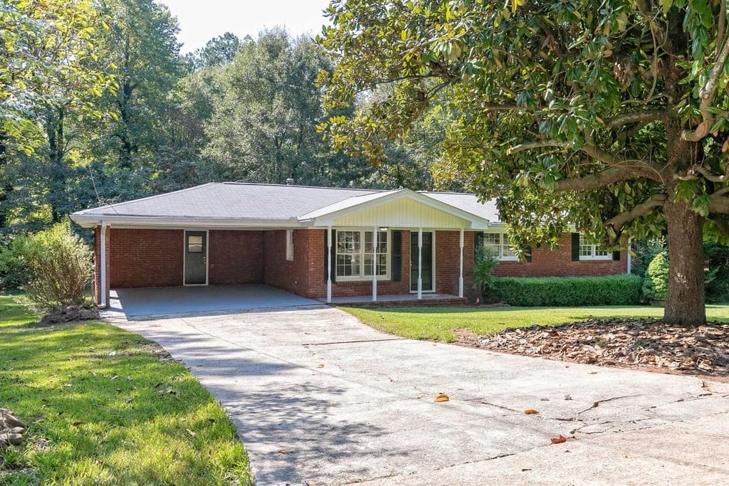 3 bedroom, 2 bathroom, 1,456 sq ft single family residence sold at 3931 Hubert Drive, Powder Springs, GA 30127