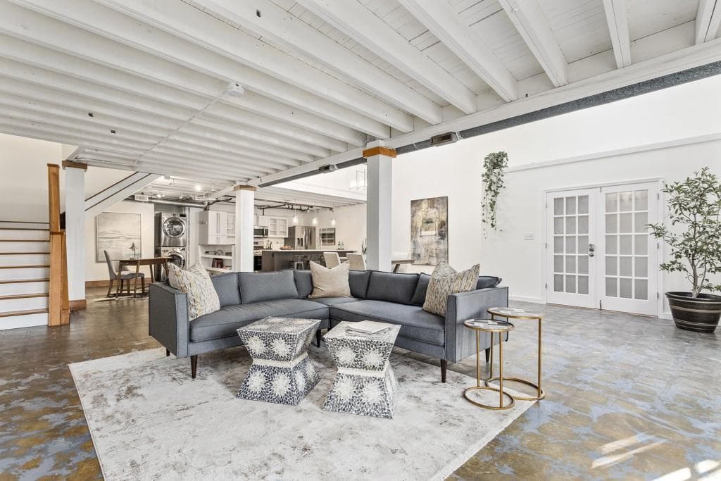 2 bedroom, 2 bathroom, 2,082 sq ft condominium sold at 1570 Dekalb Avenue A, Atlanta, GA 30307