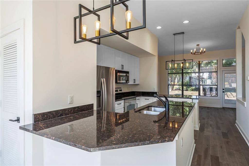 2 bedroom, 3 bathroom, 1,220 sq ft townhouse sold at 174 Chester Avenue 50, Atlanta, GA 30316