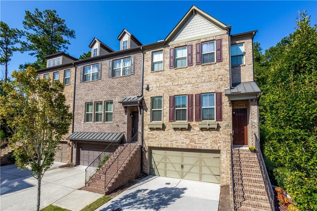 4 bedroom, 4 bathroom, 2,673 sq ft townhouse sold at 122 Brindle Lane, Alpharetta, GA 30009