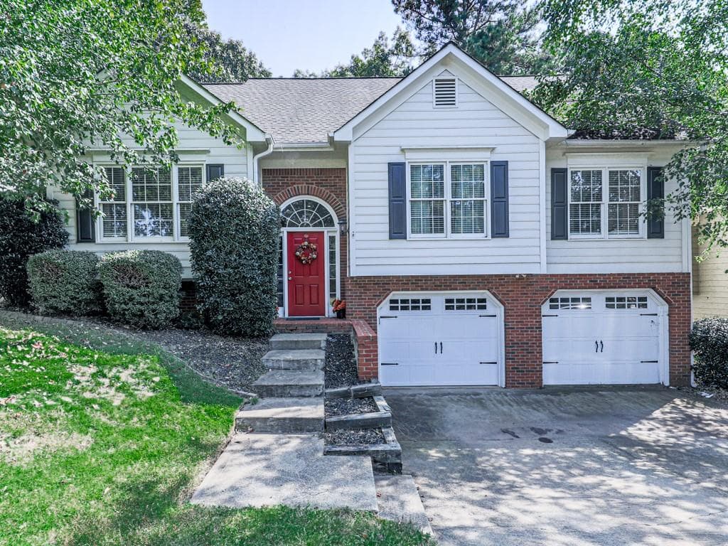 4 bedroom, 3 bathroom, 1,852 sq ft single family residence sold at 4026 Dream Catcher Drive, Woodstock, GA 30189