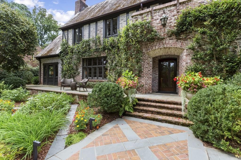 4 bedroom, 5 bathroom single family residence sold at 12 Chatham Road, Atlanta, GA 30305