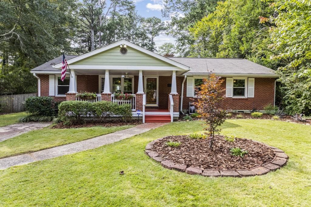 452 Bridlewood Circle, Decatur, GA 30030 — most recent listing photo