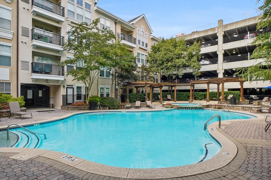 2 bedroom, 2 bathroom, 1,316 sq ft condominium sold at 1850 Cotillion Drive 2122, Dunwoody, GA 30338