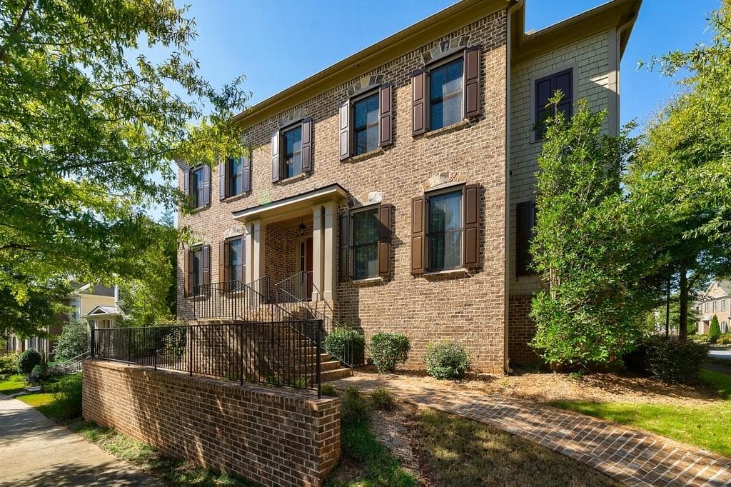1043 Merrivale Chase, Roswell, GA 30075 — most recent listing photo