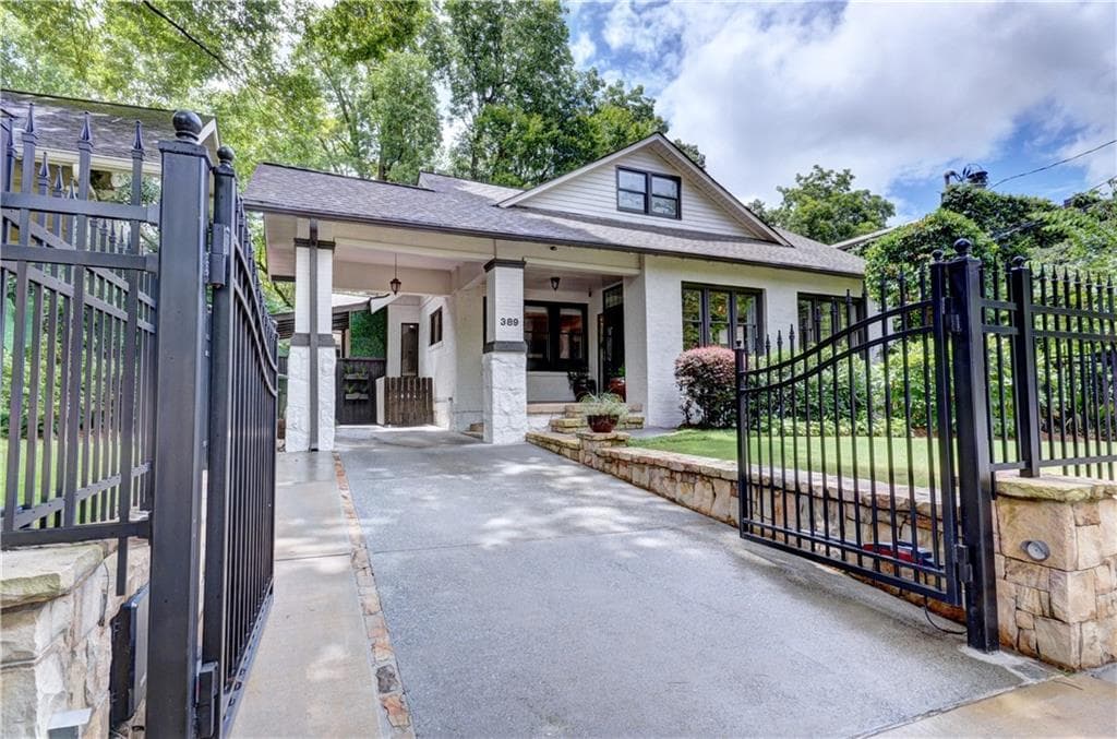5 bedroom, 4 bathroom, 3,129 sq ft single family residence sold at 389 6th Street, Atlanta, GA 30308