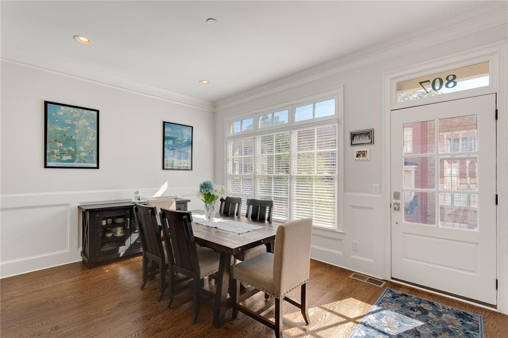 807 Virginia Park Circle, Atlanta, GA 30306 — most recent listing photo