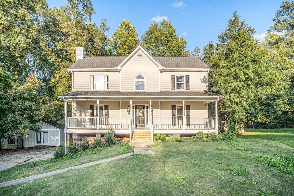 3 bedroom, 3 bathroom, 1,944 sq ft single family residence sold at 3951 Weldon Drive, Powder Springs, GA 30127
