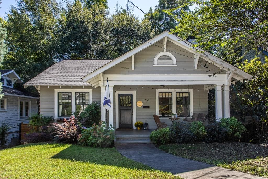2 bedroom, 2 bathroom, 1,194 sq ft single family residence sold at 1231 Mansfield Avenue, Atlanta, GA 30307