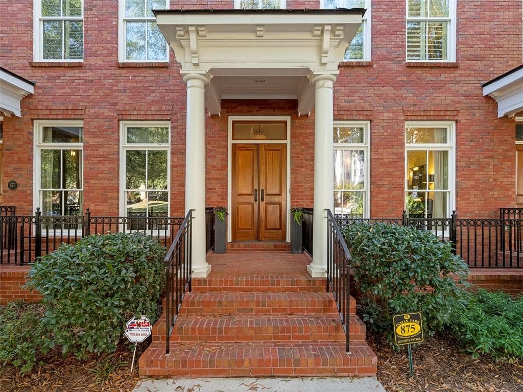 3 bedroom, 5 bathroom, 2,748 sq ft townhouse sold at 875 Inman Village Parkway, Atlanta, GA 30307