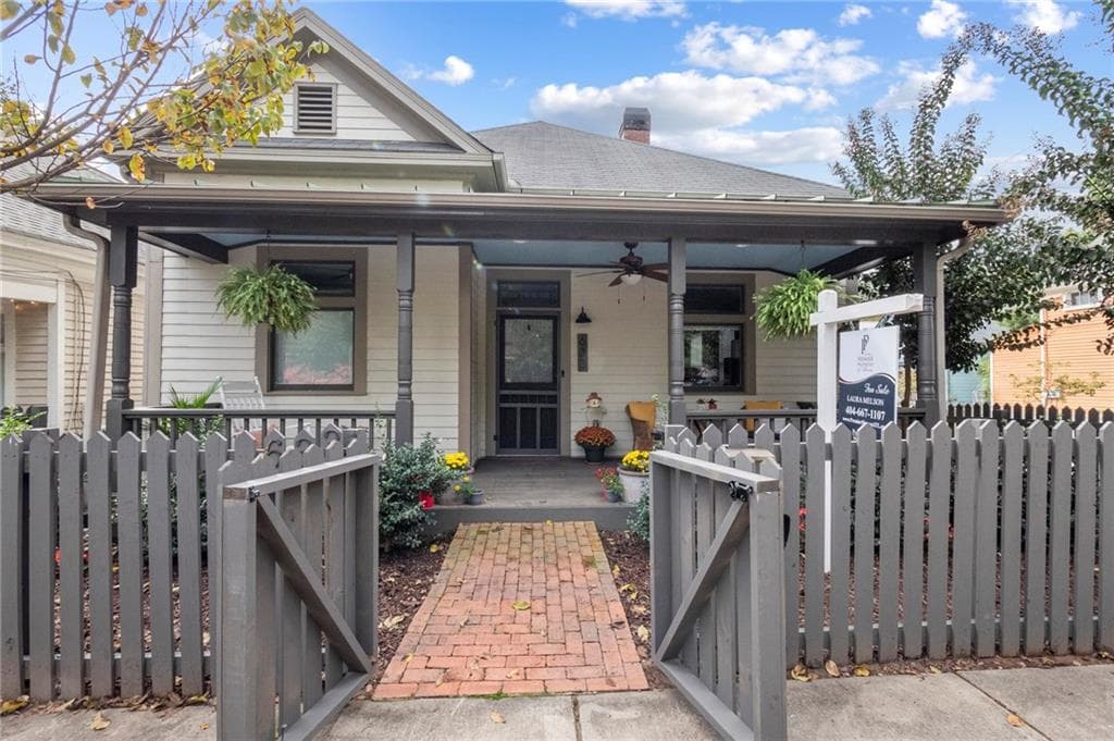3 bedroom, 2 bathroom single family residence sold at 633 Gaskill Street, Atlanta, GA 30316