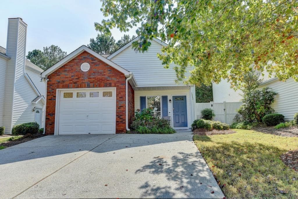 2 bedroom, 2 bathroom, 1,322 sq ft single family residence sold at 3842 Avensong Village Circle, Alpharetta, GA 30004