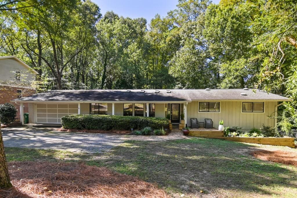 3 bedroom, 2 bathroom, 1,628 sq ft single family residence sold at 4347 Berkford Circle, Atlanta, GA 30319