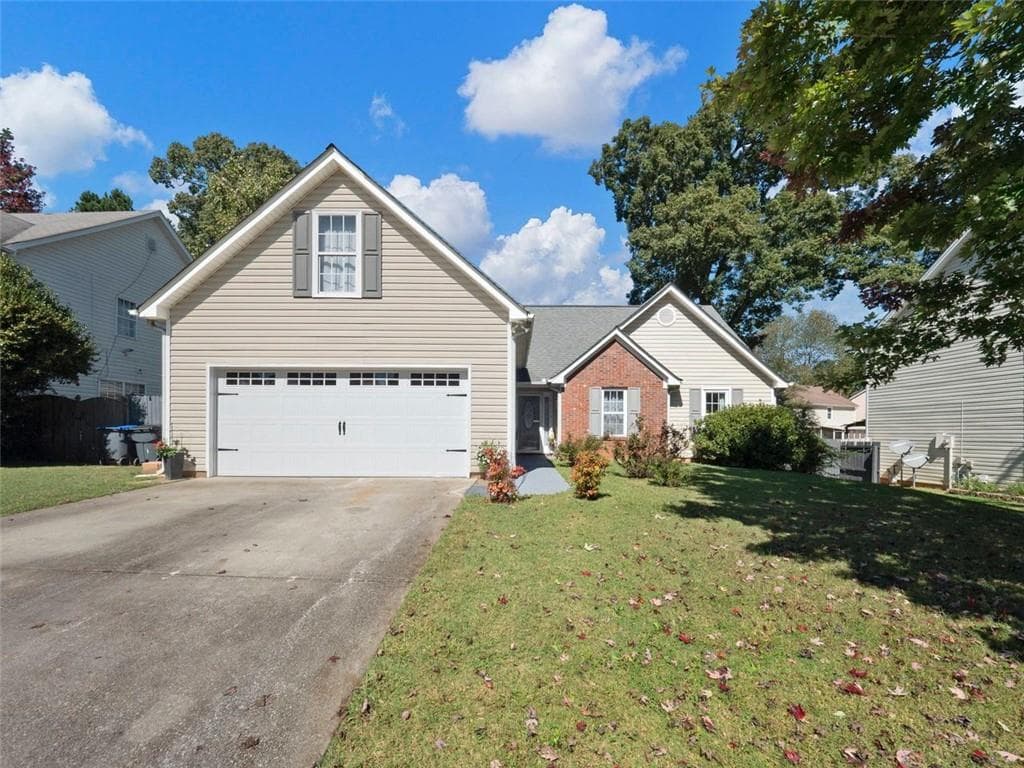 910 SUGAR MEADOW Drive, Sugar Hill, GA 30518 — most recent listing photo