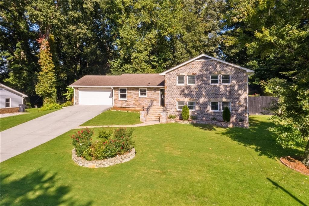 4 bedroom, 3 bathroom, 2,041 sq ft single family residence sold at 2807 Rosemont Drive, Lawrenceville, GA 30044
