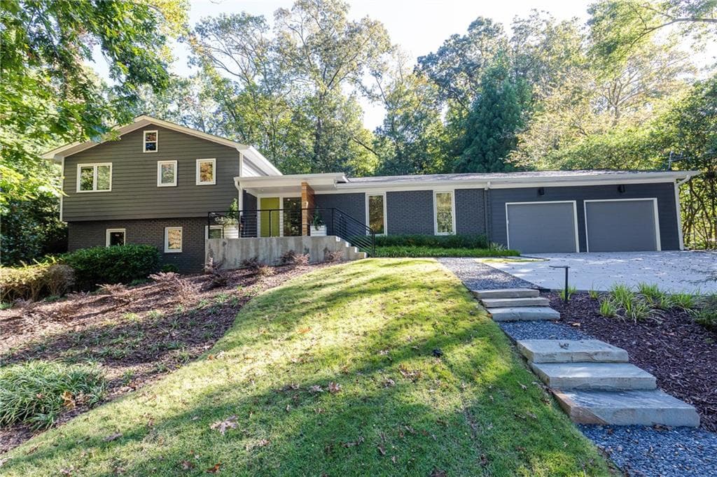 4 bedroom, 3 bathroom single family residence sold at 4120 Mcclatchey Circle, Atlanta, GA 30342