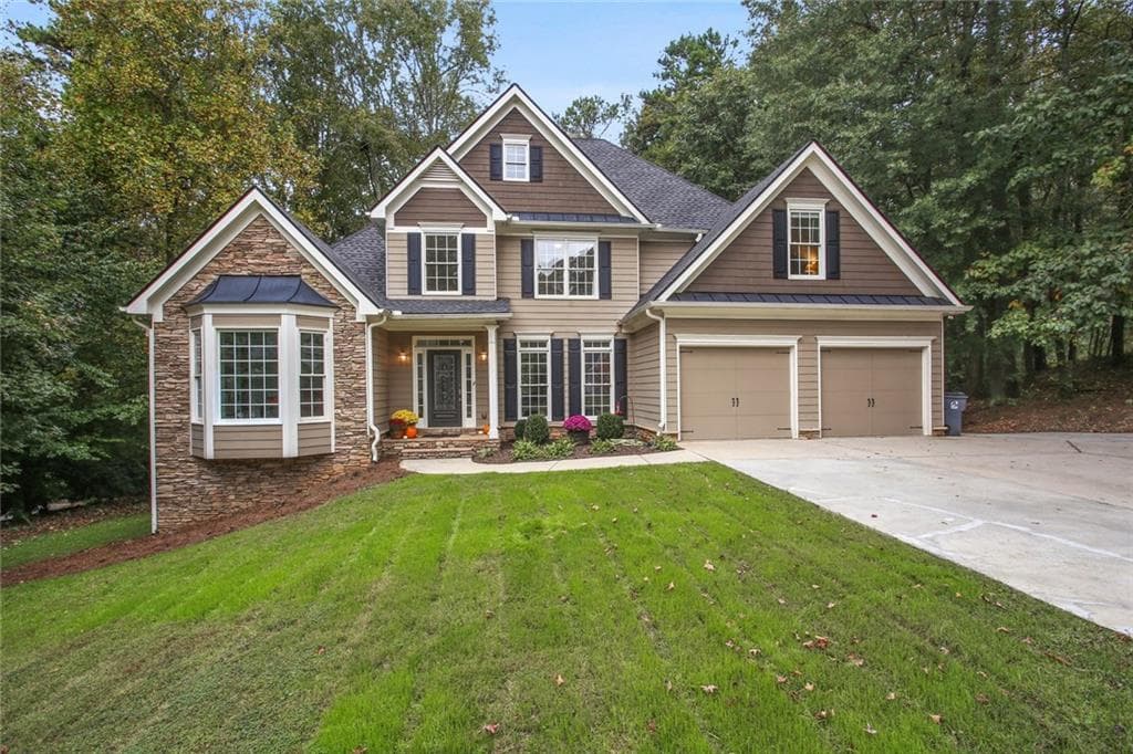 5 bedroom, 5 bathroom, 4,249 sq ft single family residence sold at 124 Birmingham Walk, Alpharetta, GA 30004