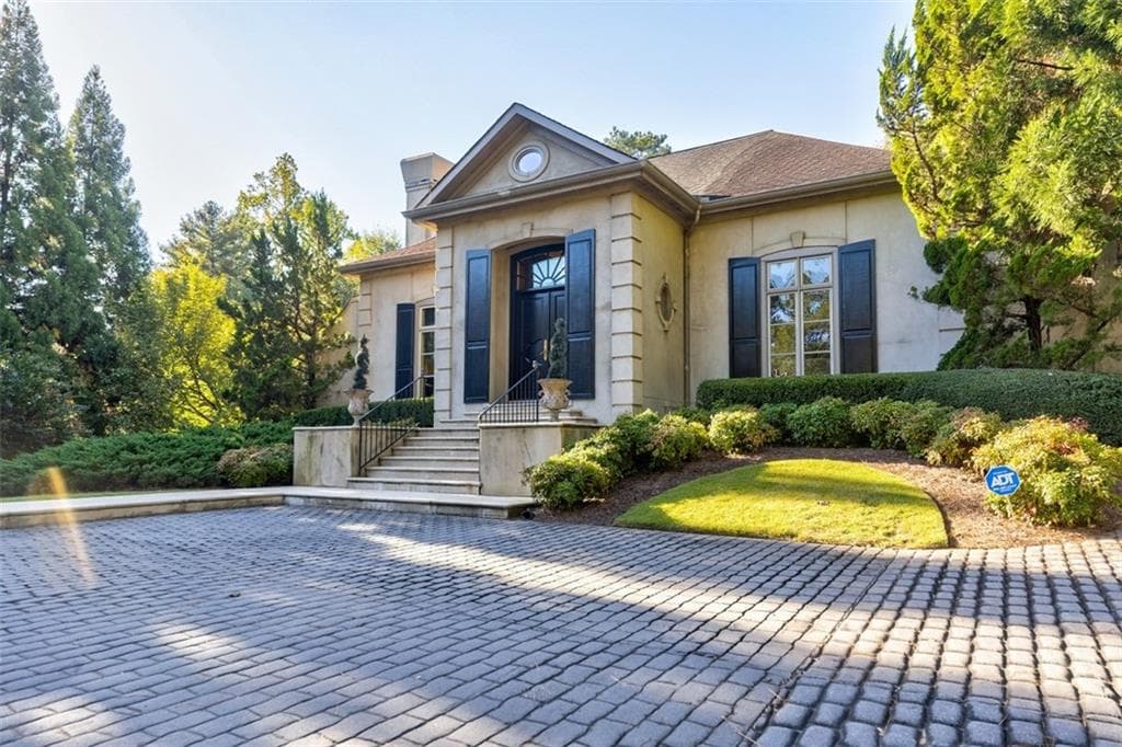 4930 Long Island Drive, Sandy Springs, GA 30327 — most recent listing photo