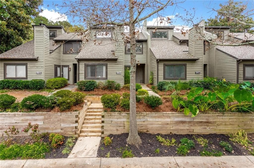 2 bedroom, 3 bathroom, 1,509 sq ft townhouse sold at 903 Cedar Chase Circle, Atlanta, GA 30324