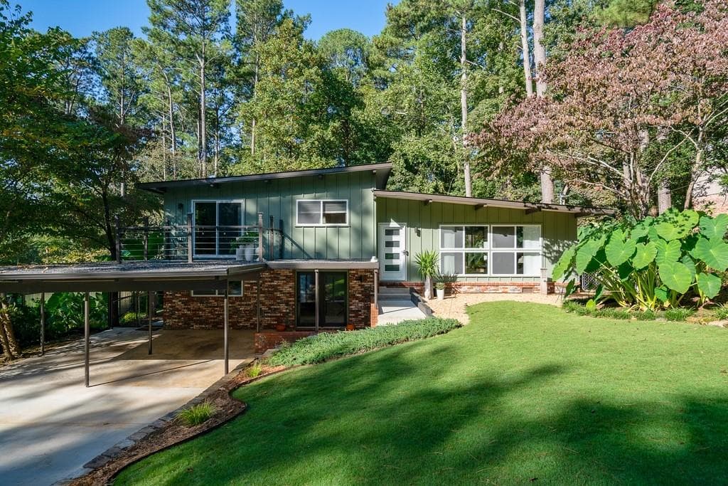 4 bedroom, 3 bathroom, 1,849 sq ft single family residence sold at 3428 Archwood Drive, Atlanta, GA 30340
