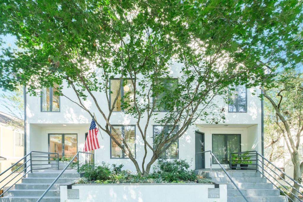3 bedroom, 3 bathroom, 1,996 sq ft condominium sold at 322 9th Street A, Atlanta, GA 30309