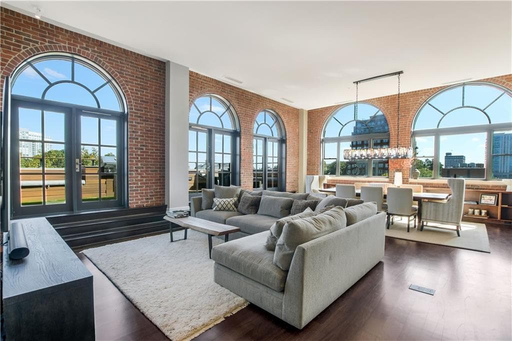 2 bedroom, 2 bathroom, 2,100 sq ft condominium sold at 3235 Roswell Road 901, Atlanta, GA 30305