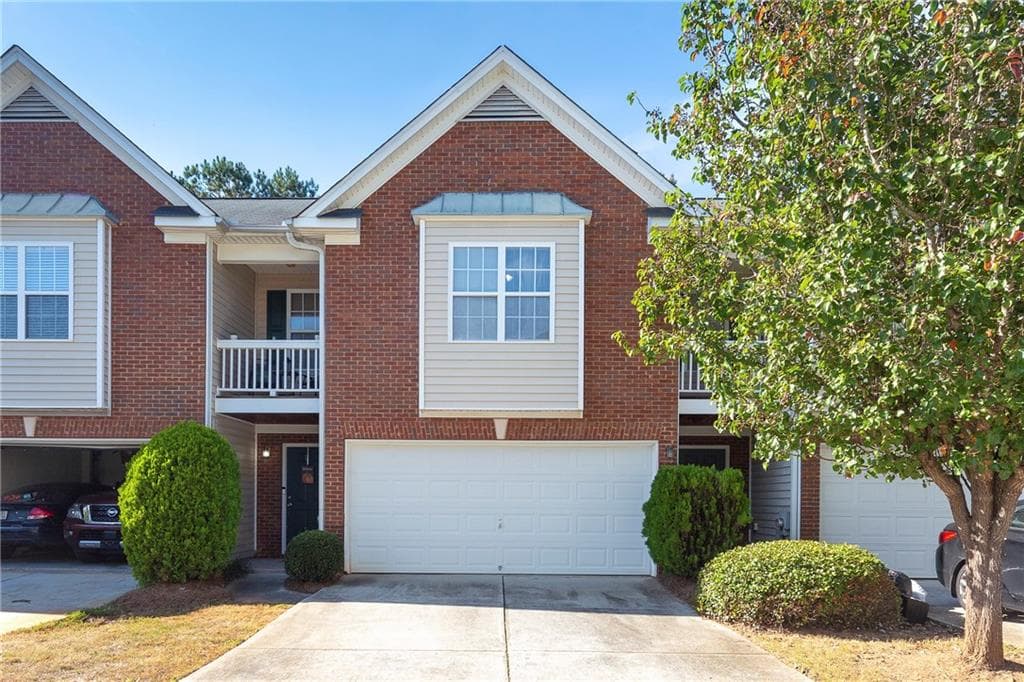 3 bedroom, 3 bathroom, 1,822 sq ft townhouse sold at 1933 Manhattan Parkway, Decatur, GA 30035