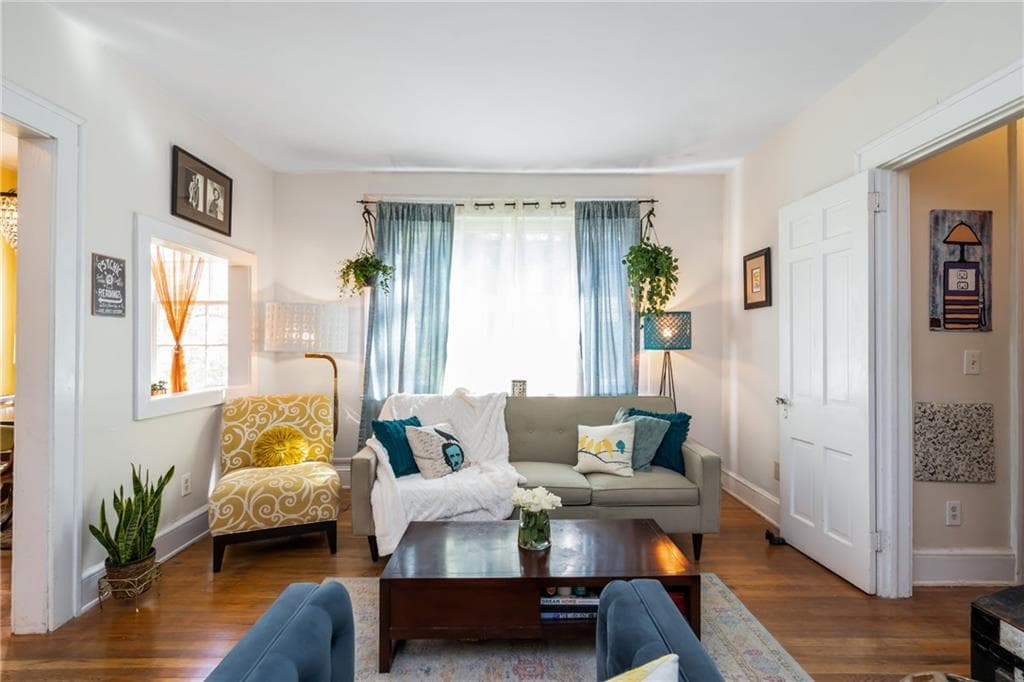 1 bedroom, 1 bathroom, 645 sq ft condominium sold at 70 Sheridan Drive 10, Atlanta, GA 30305