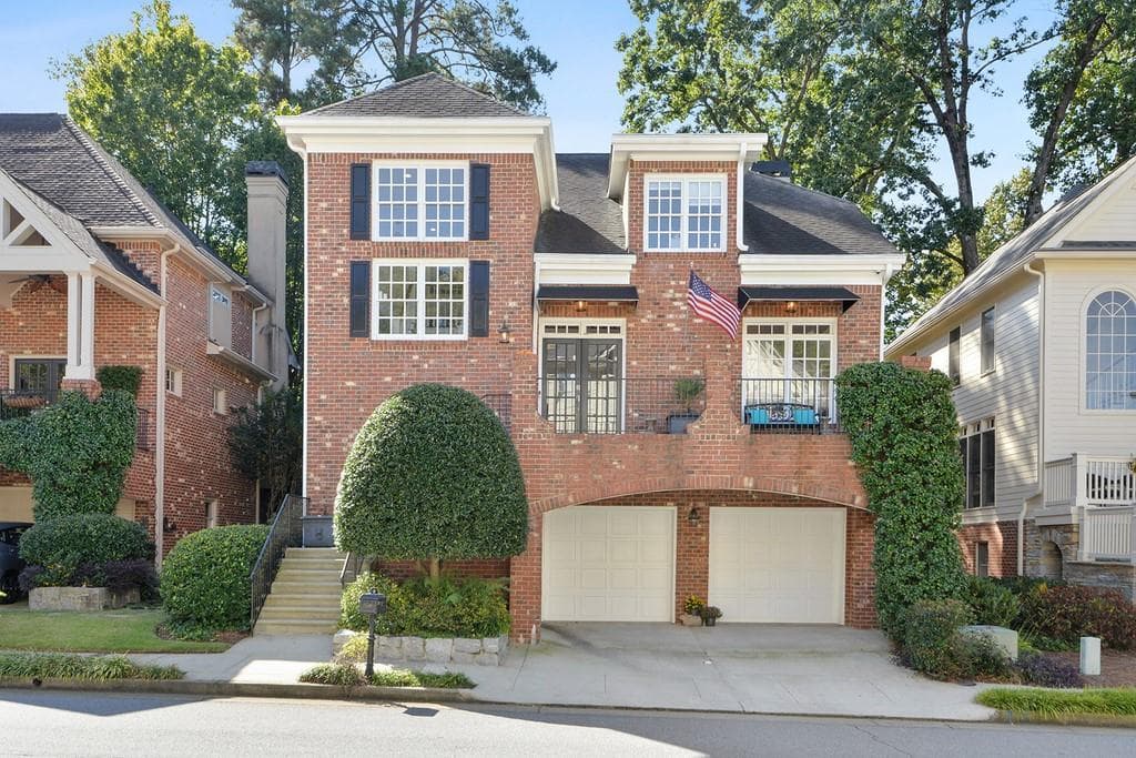 1111 FAIRWAY Gardens, Brookhaven, GA 30319 — most recent listing photo
