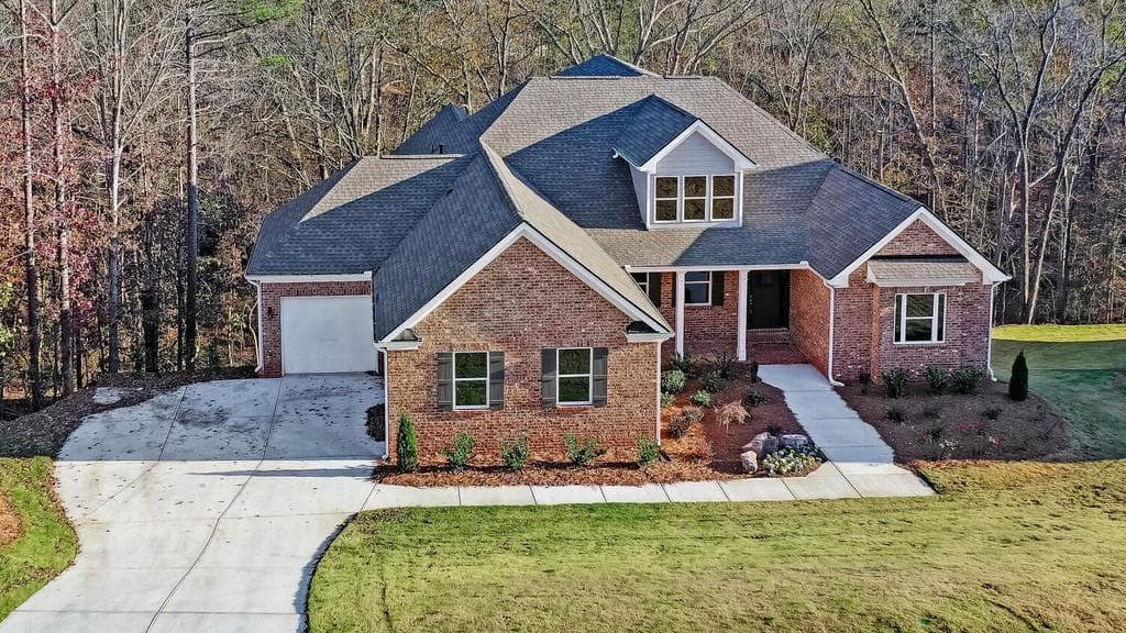 4 bedroom, 4 bathroom, 3,340 sq ft single family residence sold at 5171 Glen Forrest Drive, Flowery Branch, GA 30542