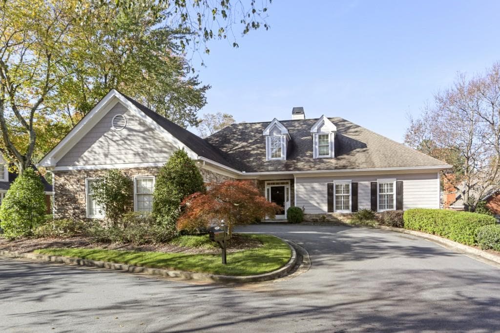 27 Ridgemere Trace, Sandy Springs, GA 30328 — most recent listing photo
