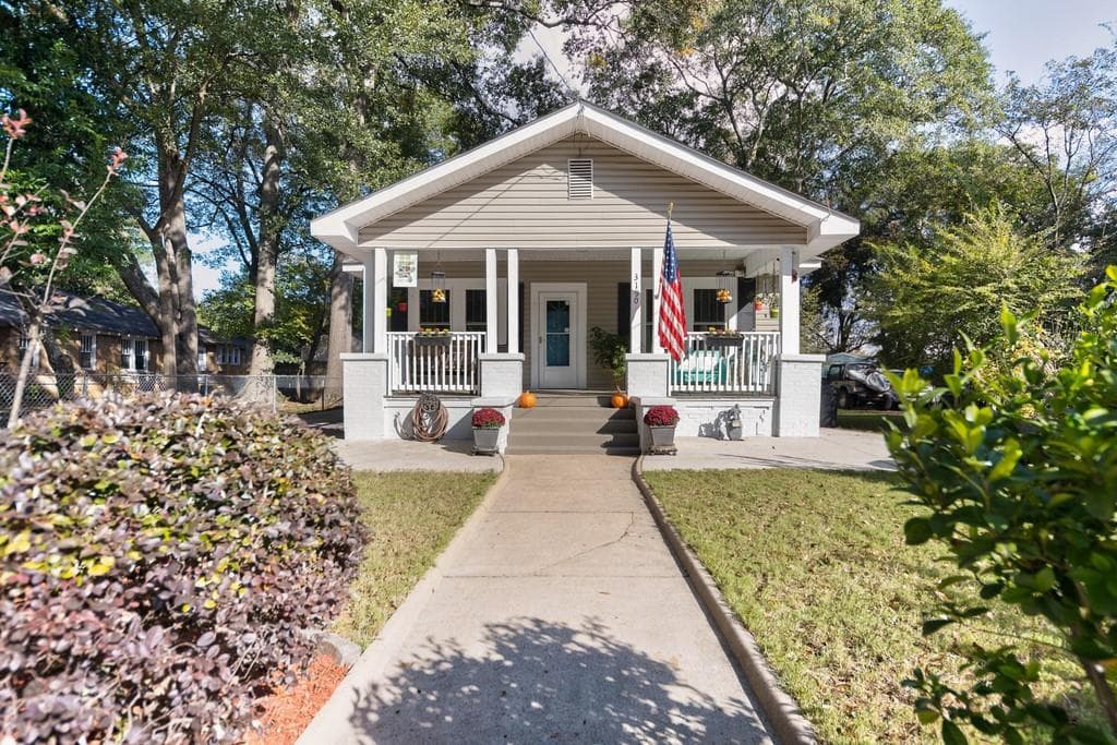 3190 E Point Street, East Point, GA 30344 — most recent listing photo