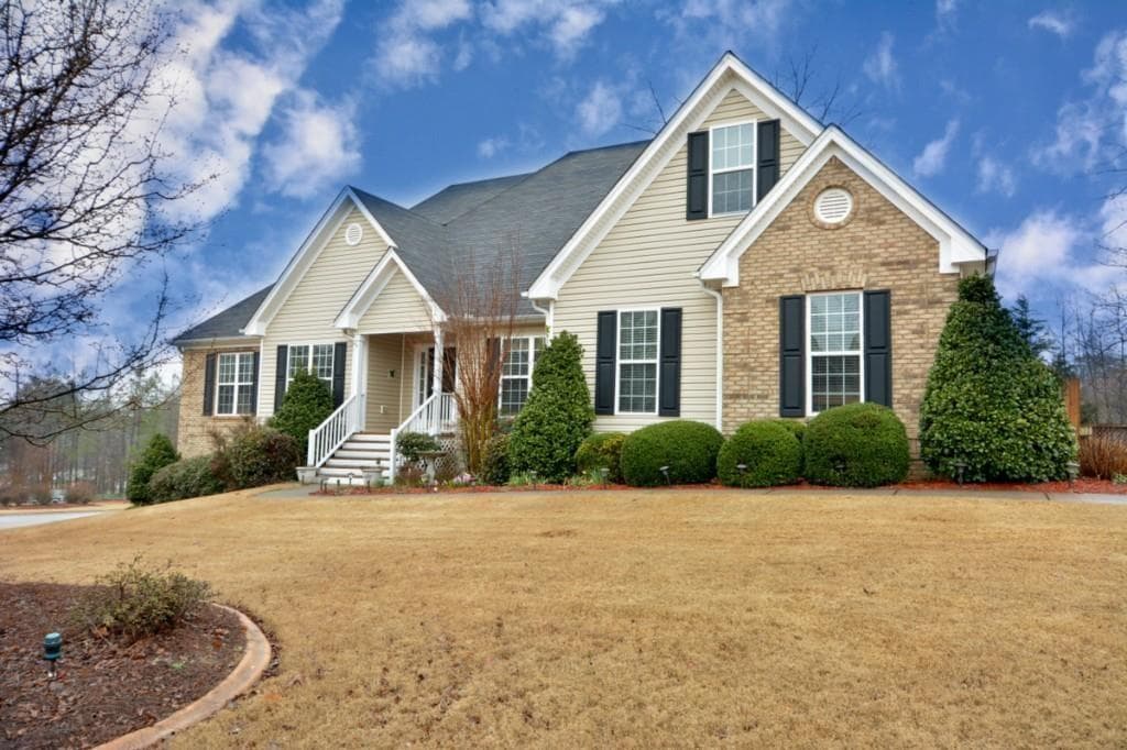 4 bedroom, 4 bathroom single family residence sold at 34 Arbor Trace, Braselton, GA 30517
