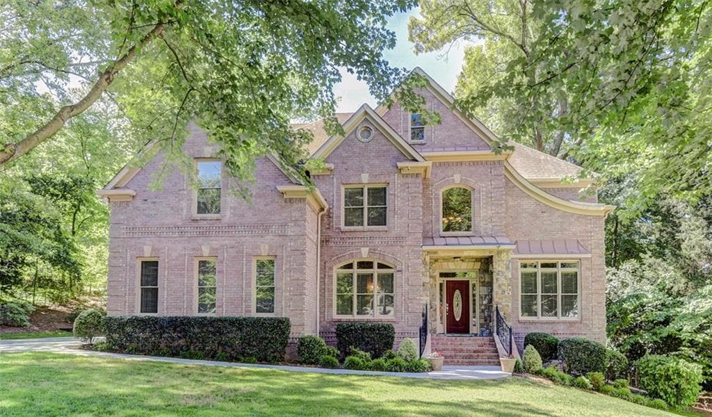 6 bedroom, 5 bathroom, 3,674 sq ft single family residence sold at 2231 Meadowvale Drive, Atlanta, GA 30345