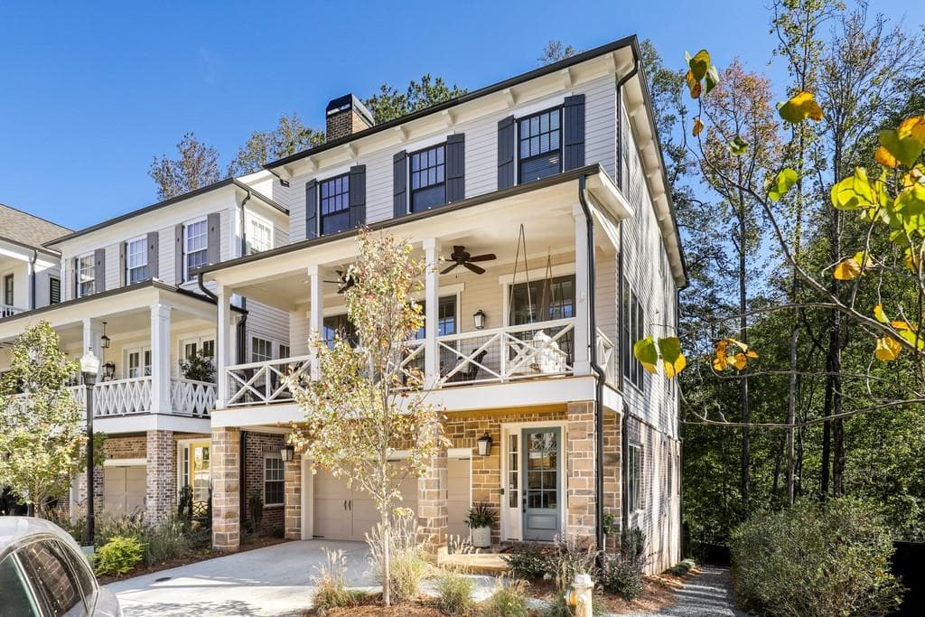 395 Rowes Circle, Alpharetta, GA 30009 — most recent listing photo