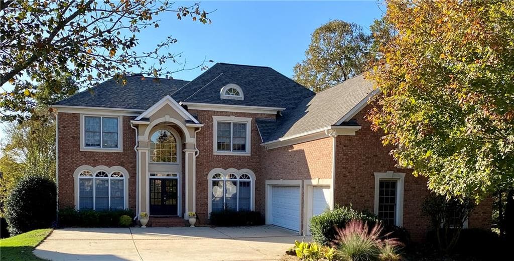 2525 Laquanda Court, Atlanta, GA 30331 — most recent listing photo