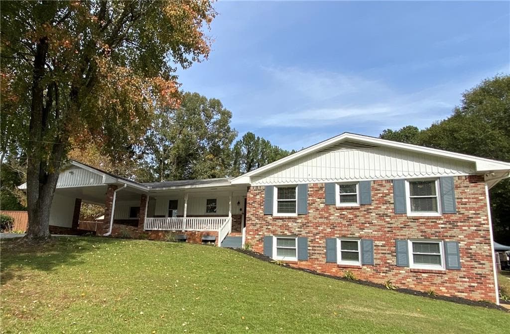 4340 Lake Laurel Drive, Smyrna, GA 30082 — most recent listing photo