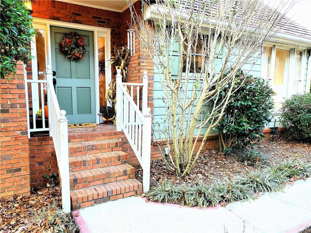 2500 Camden Glen Court, Roswell, GA 30076 — most recent listing photo