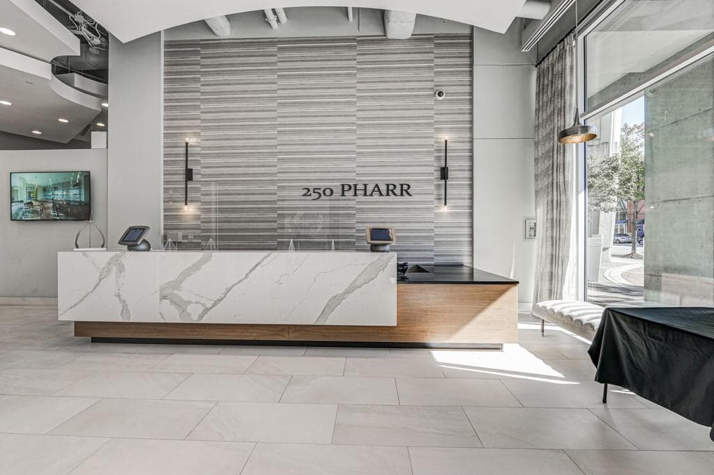1 bedroom, 1 bathroom, 779 sq ft condominium sold at 250 Pharr Road 1112, Atlanta, GA 30305