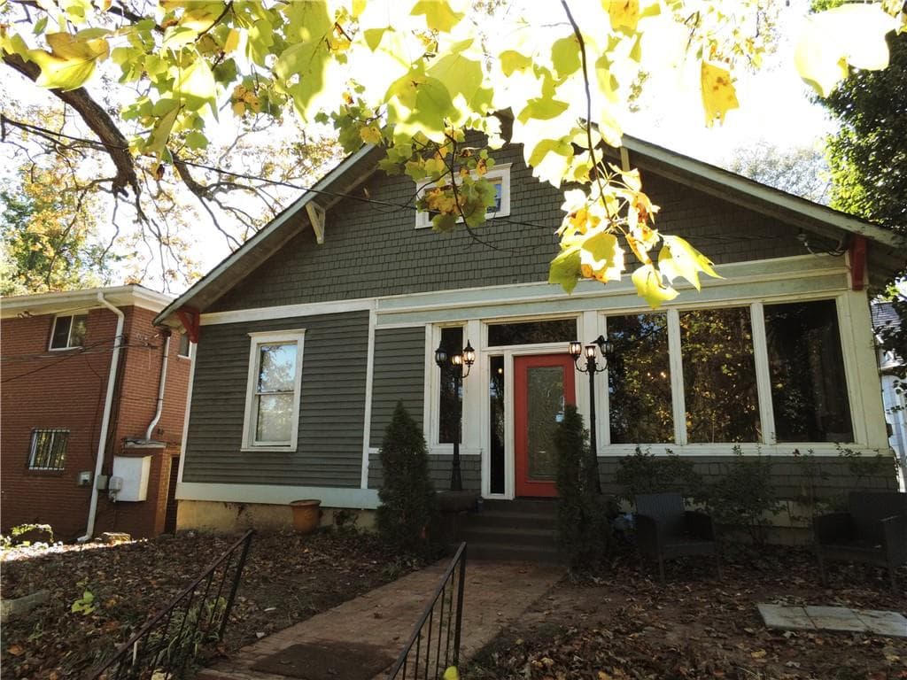 3 bedroom, 2 bathroom, 1,716 sq ft single family residence sold at 1162 GREENWICH Street, Atlanta, GA 30310