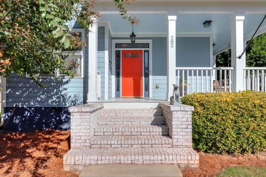 4 bedroom, 3 bathroom, 2,035 sq ft single family residence sold at 282 Atlanta Avenue, Atlanta, GA 30315