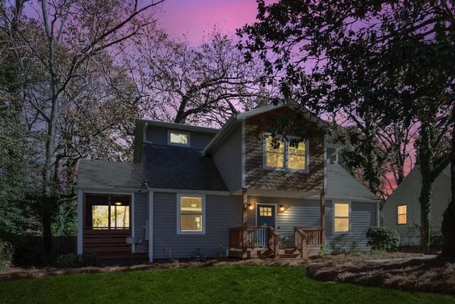 3 bedroom, 3 bathroom, 1,792 sq ft single family residence sold at 1552 Belmont Avenue, Atlanta, GA 30310
