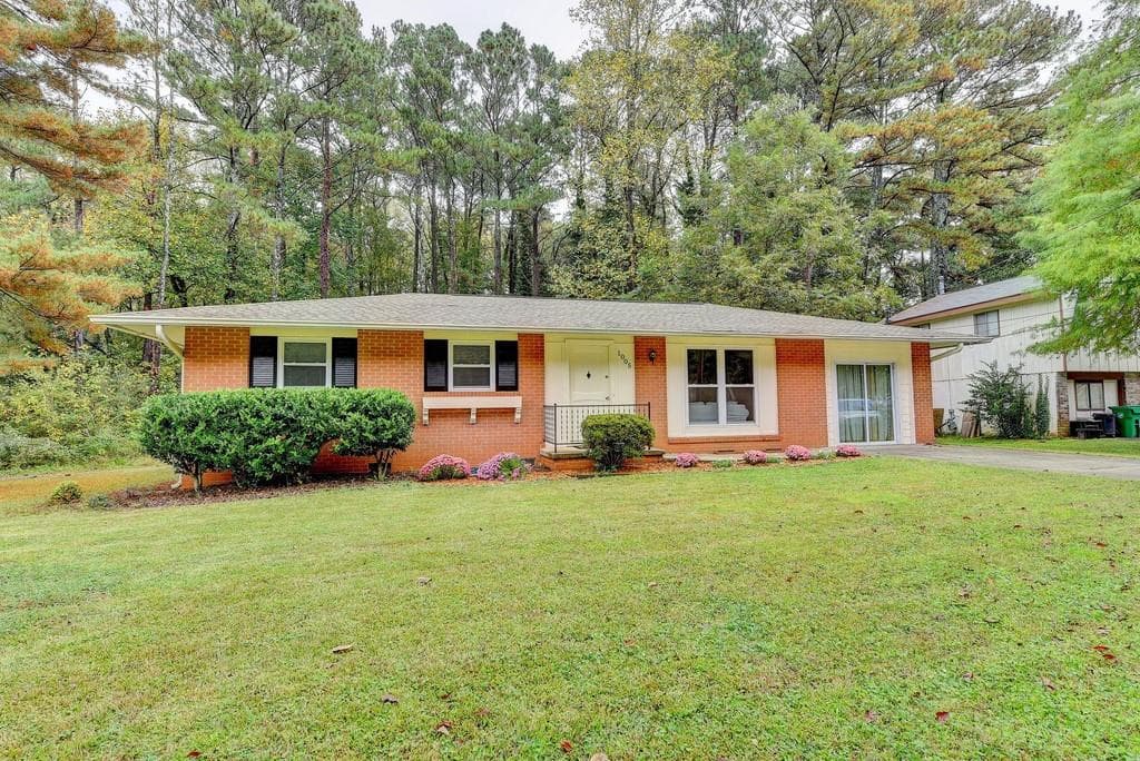 1005 Creekdale Drive, Clarkston, GA 30021 — most recent listing photo