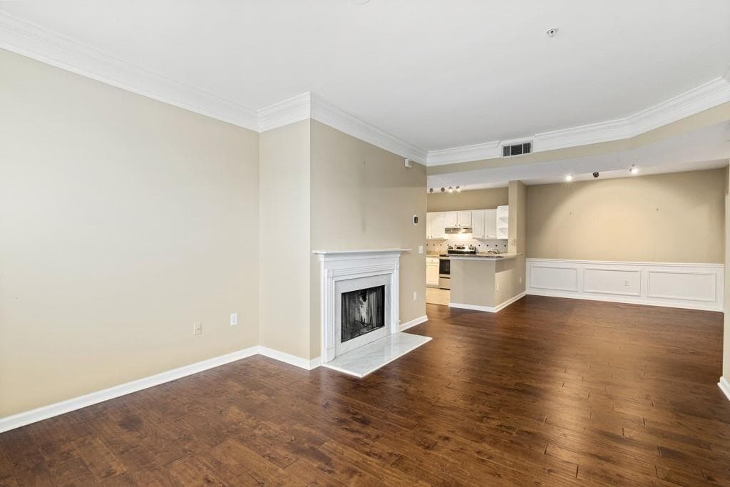 2 bedroom, 2 bathroom, 1,181 sq ft condominium sold at 955 Juniper Street 3231, Atlanta, GA 30309