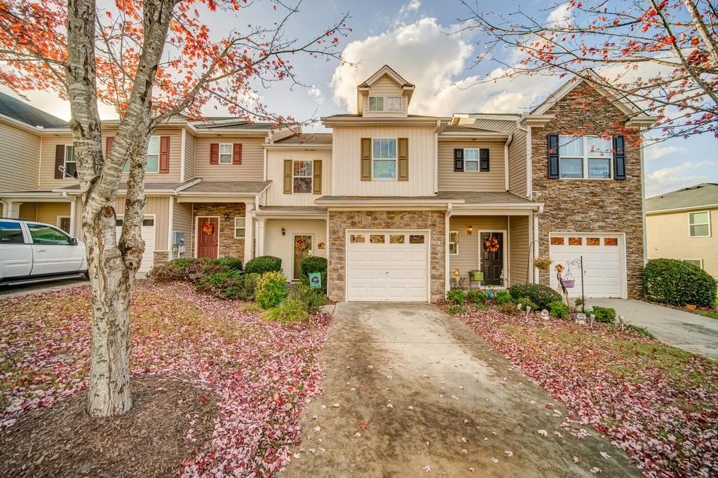 562 Rendezvous Road, Acworth, GA 30102 — most recent listing photo