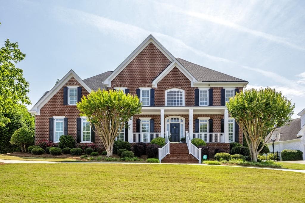 135 Saddleview Run, Sandy Springs, GA 30350 — most recent listing photo
