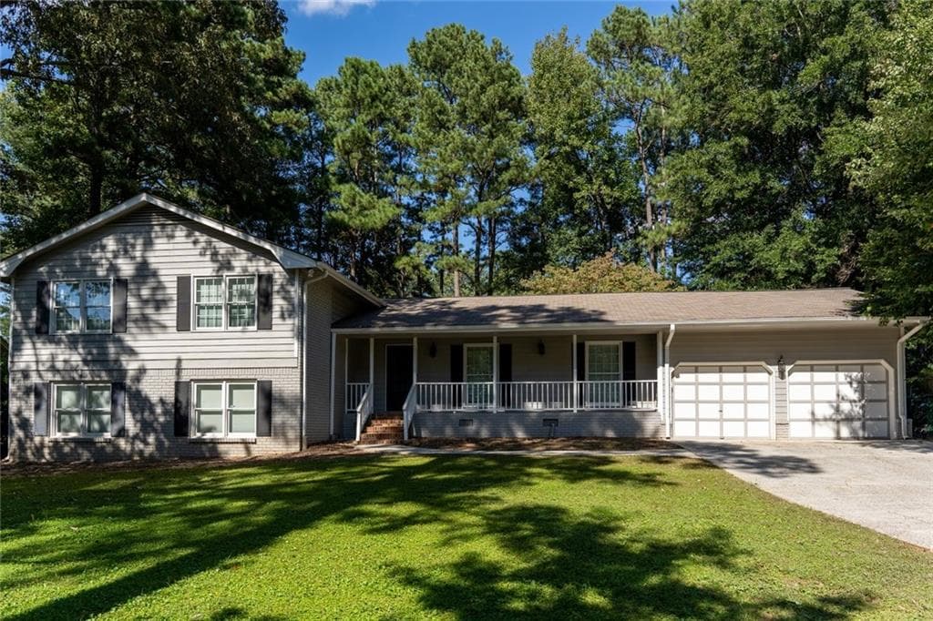 3487 Stratfield Drive, Brookhaven, GA 30319 — most recent listing photo