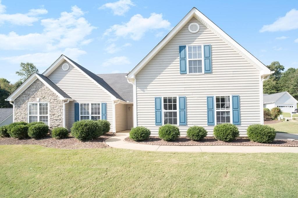 337 Hemington Way, Sugar Hill, GA 30518 — most recent listing photo
