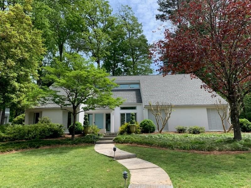 4 bedroom, 4 bathroom, 3,656 sq ft single family residence sold at 3383 W Paces Ferry Court, Atlanta, GA 30327