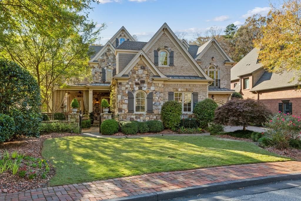 6 bedroom, 6 bathroom, 8,490 sq ft single family residence sold at 1780 High Trail, Atlanta, GA 30339